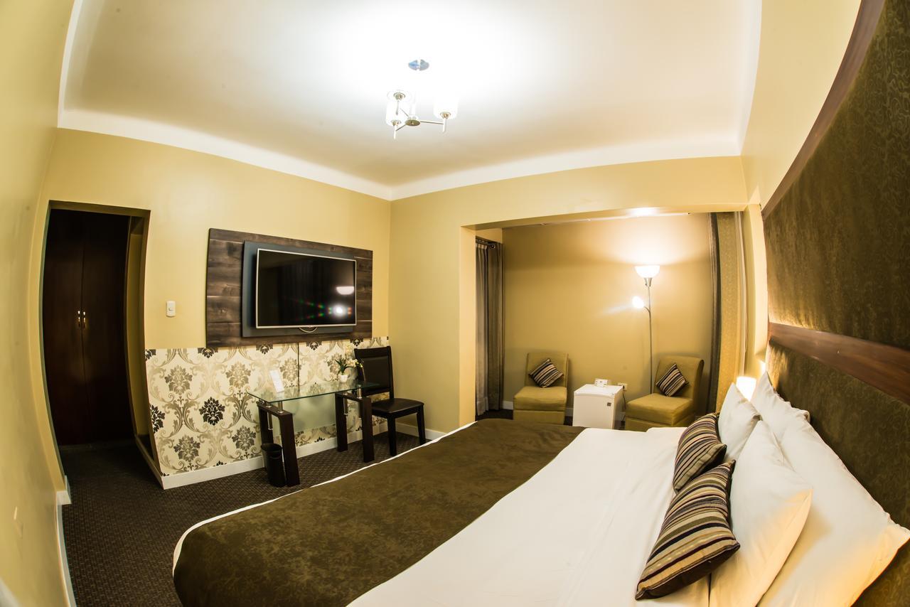 Los Leones Hotel Boutique Yanahuara エクステリア 写真
