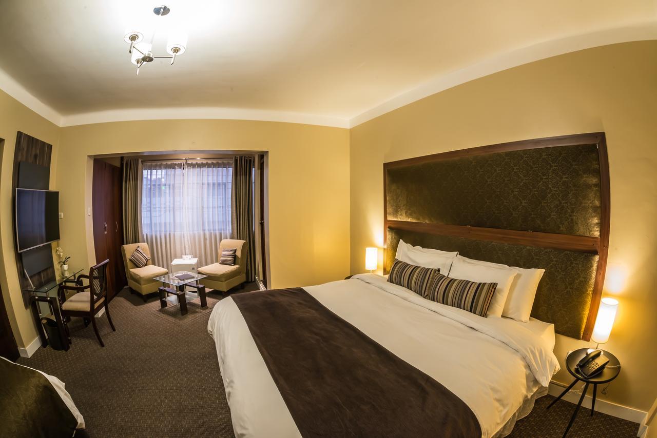 Los Leones Hotel Boutique Yanahuara エクステリア 写真
