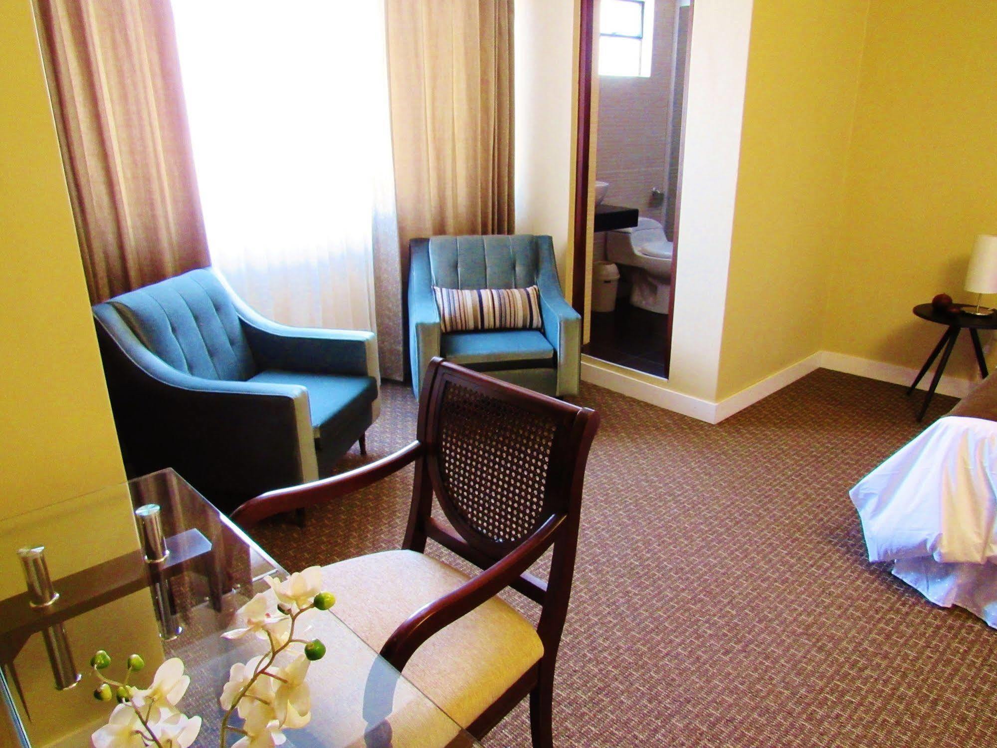 Los Leones Hotel Boutique Yanahuara エクステリア 写真