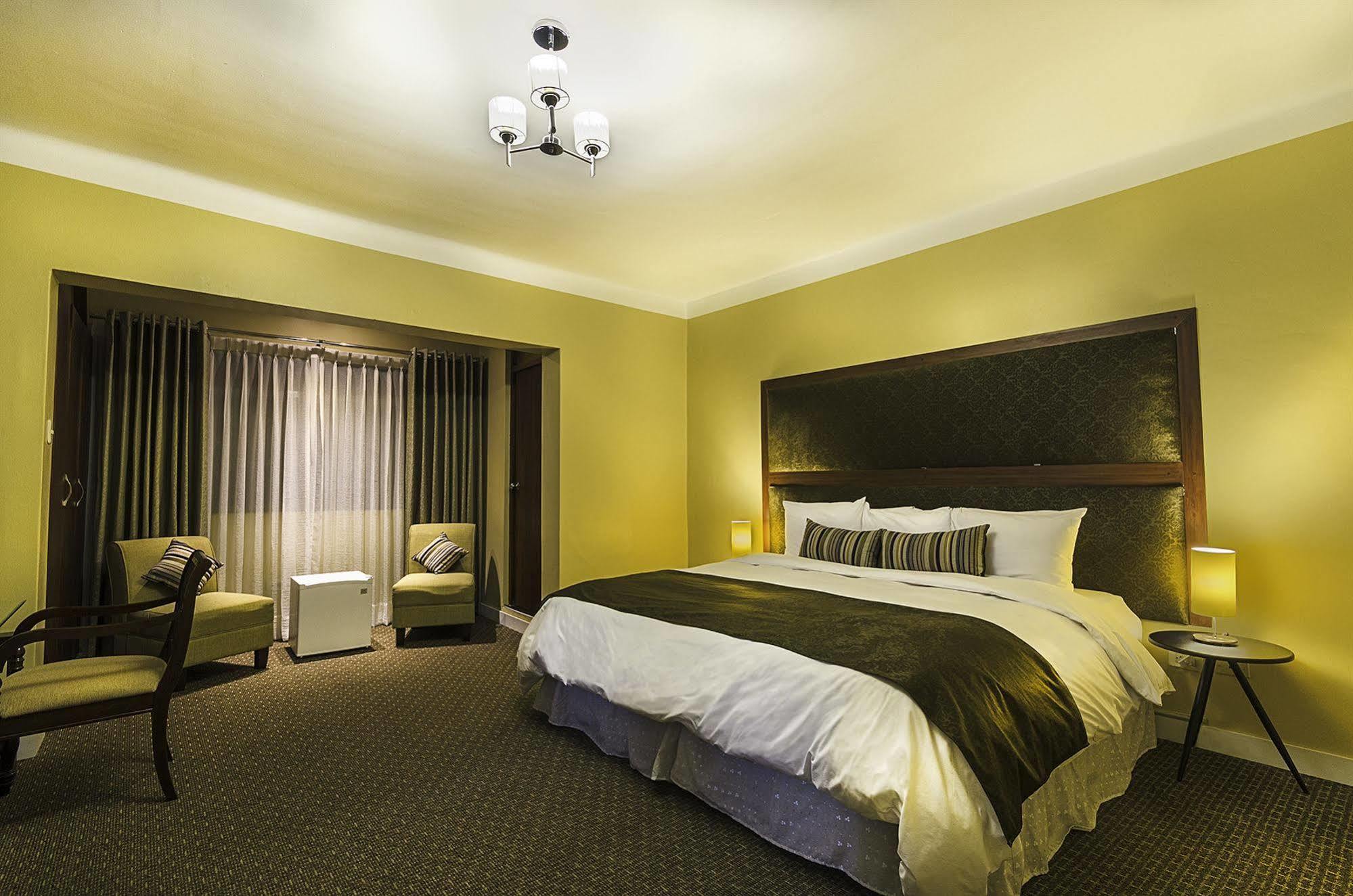 Los Leones Hotel Boutique Yanahuara エクステリア 写真