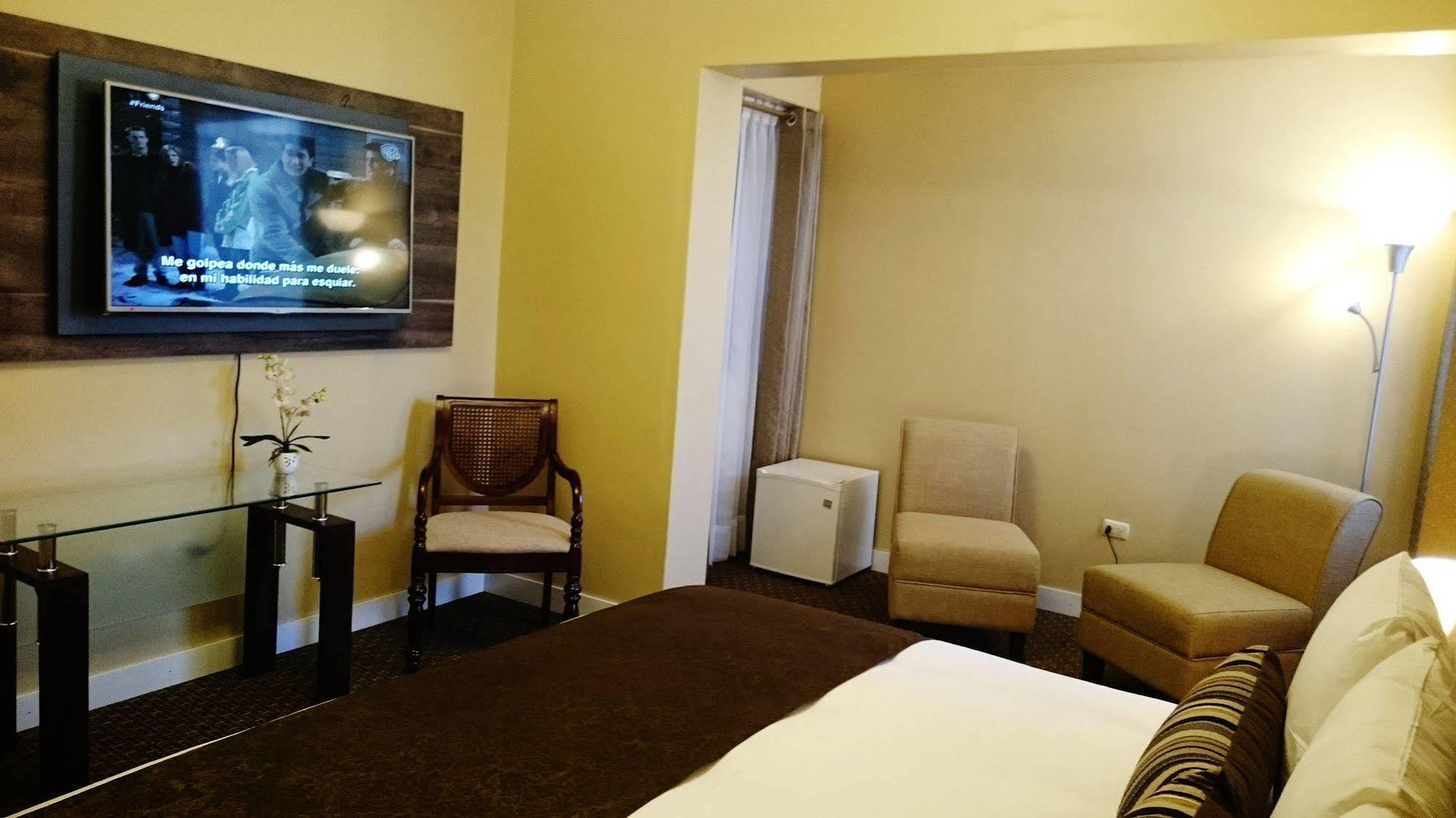 Los Leones Hotel Boutique Yanahuara エクステリア 写真